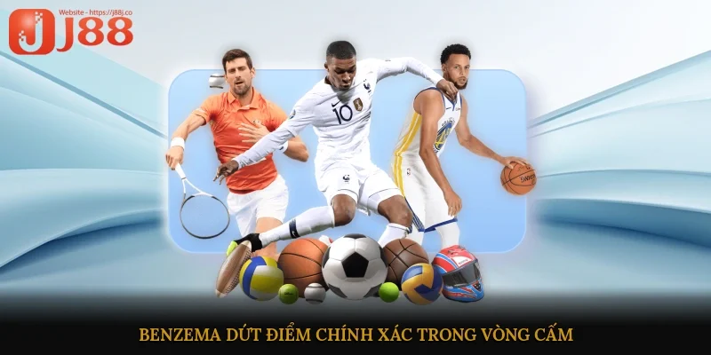 Benzema dứt điểm chính xác trong vòng cấm